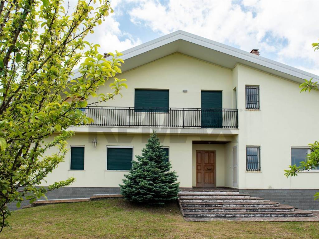 Villa a Torricella peligna in VIA SALIERA, 100 - Foto 3