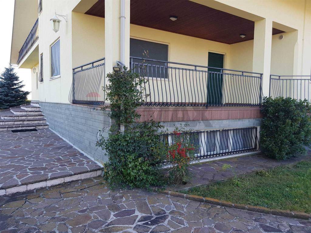 Villa a Torricella peligna in VIA SALIERA, 100 - Foto 4
