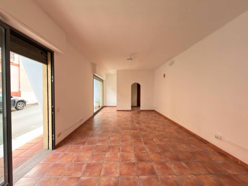 Immobile a Sarroch in Via Cagliari, 110 - Foto 3