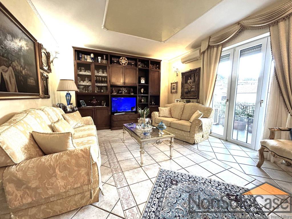 Appartamento a Montemurlo in Via Montalese - Foto 3