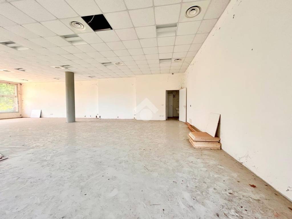 Immobile a Campoformido in UFFICIO viale delle rose, 39 - Foto 2