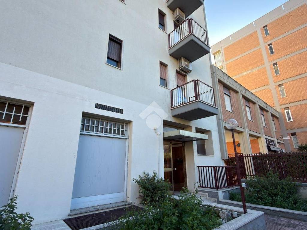 Appartamento a Bari in VIALE LUIGI EINAUDI, 31 - Foto 3