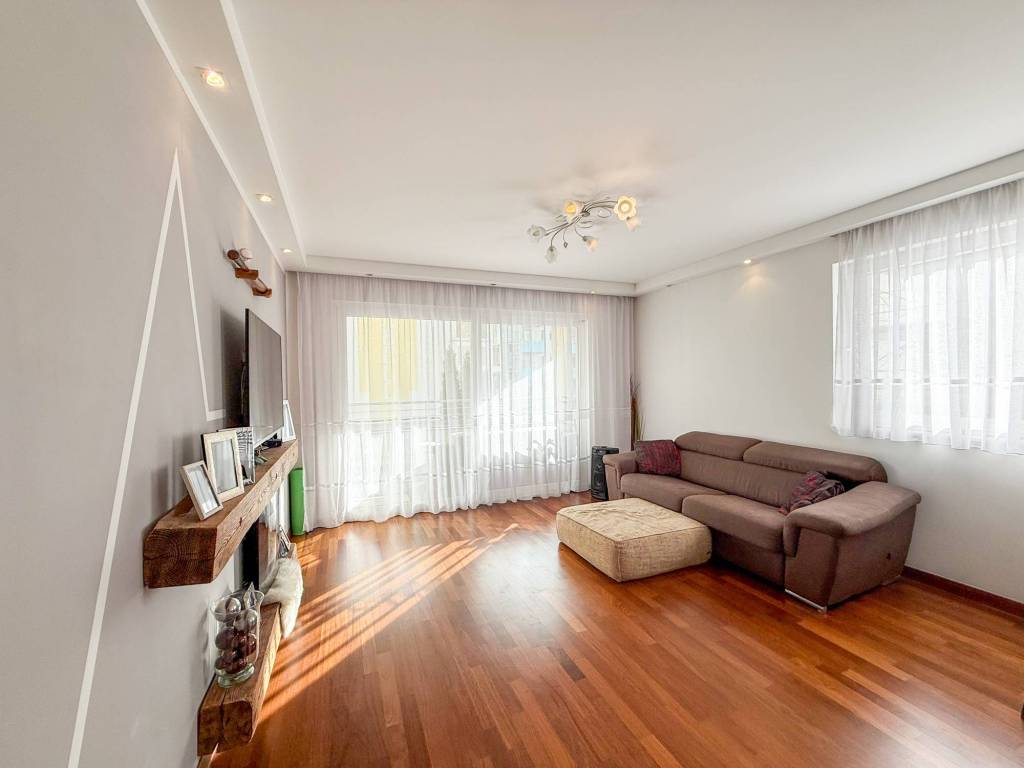 Appartamento a Merano in Via Manzoni, 115 - Foto 2