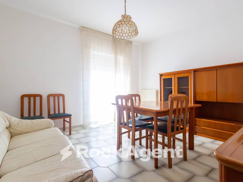 Appartamento a Catanzaro in Viale Brutium, 10 - Foto 2