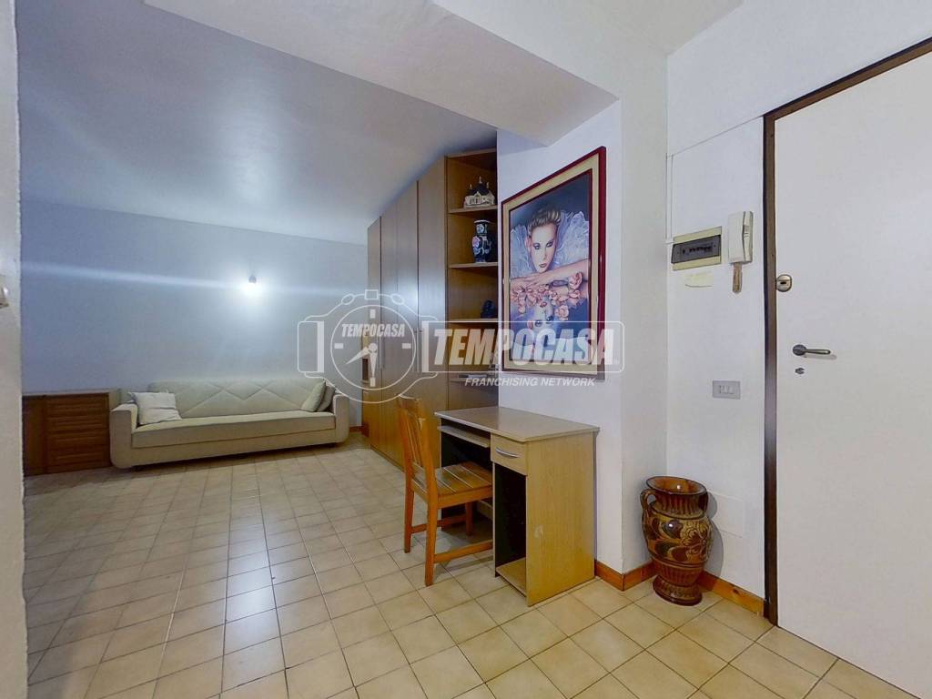 Appartamento a Seveso in Corso Guglielmo Marconi 22 - Foto 2