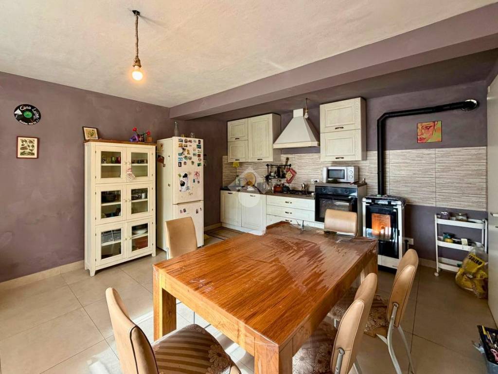 Rustico / casale a Borso del grappa in Via Semonzetto, 39 - Foto 3