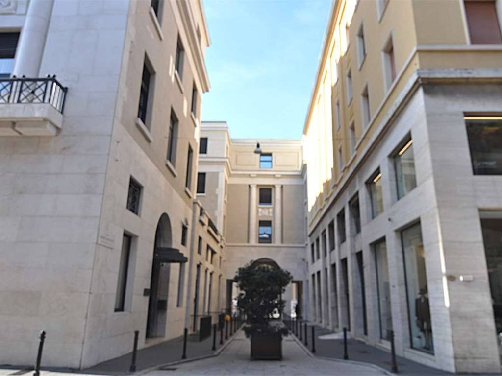 Appartamento a Brescia in Via Giuseppe Bertolotti, 2 - Foto 2