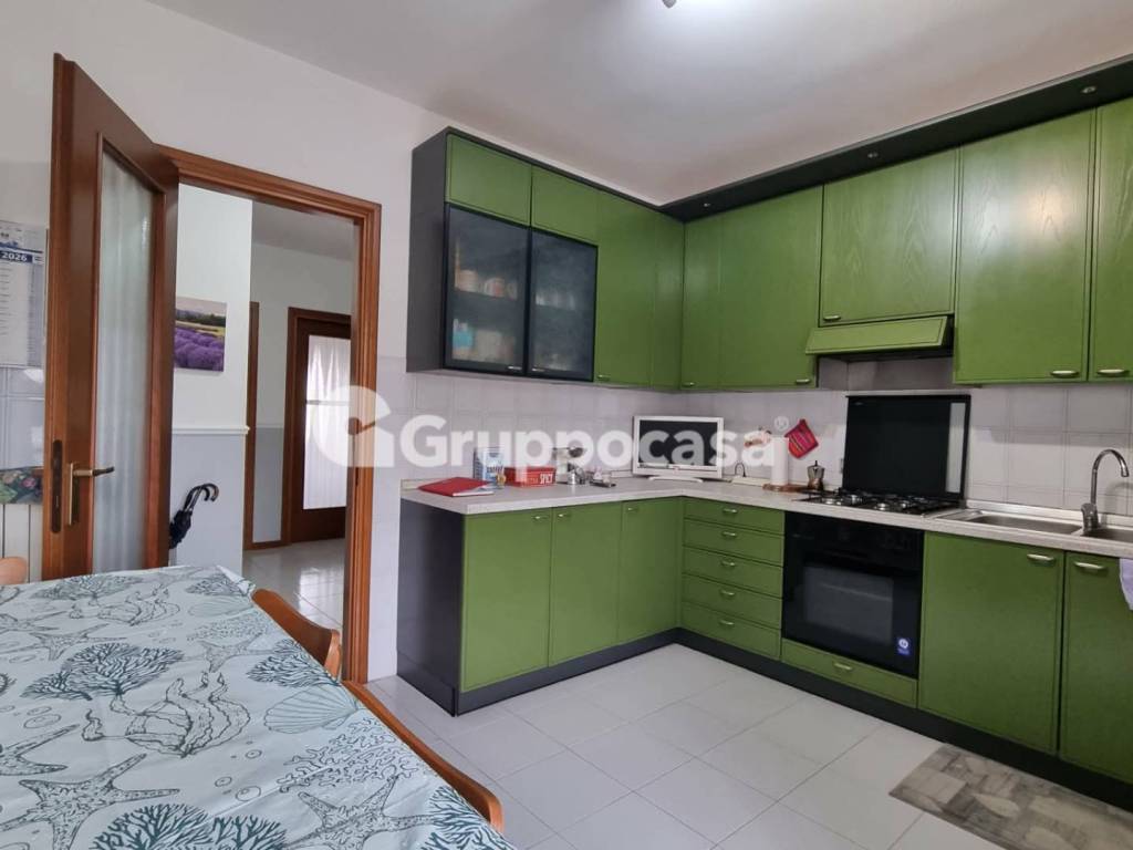 Appartamento a Trecate in Via Po - Foto 4