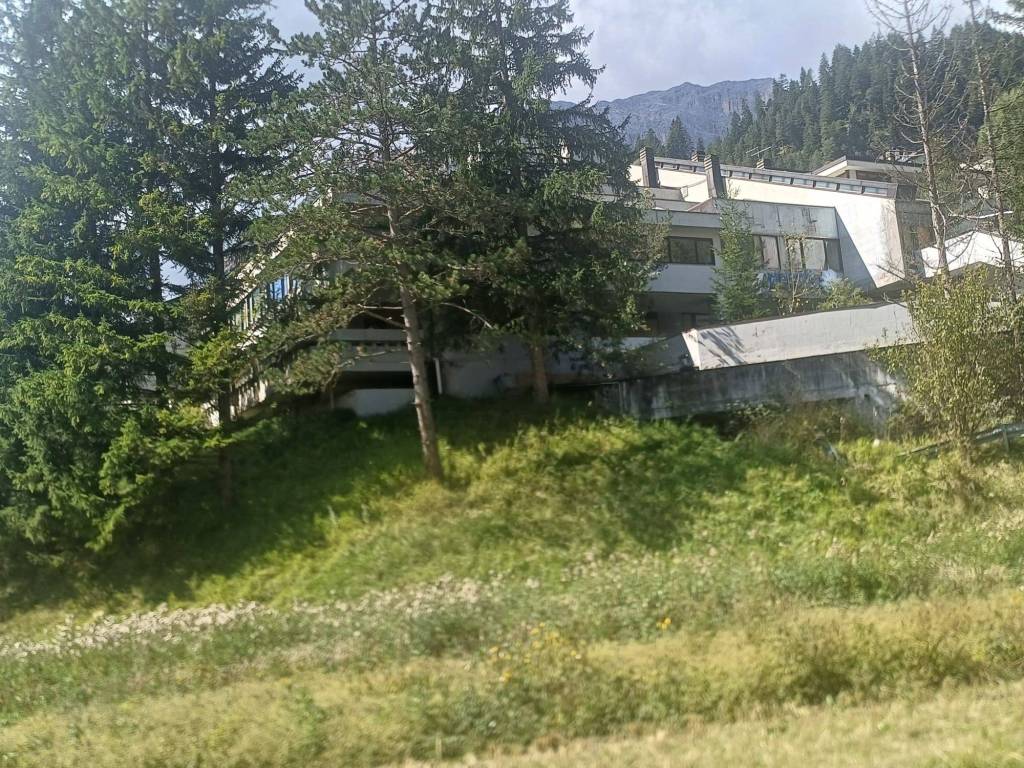 Palazzo / stabile a Campitello di fassa in Via Catinaccio - Foto 3