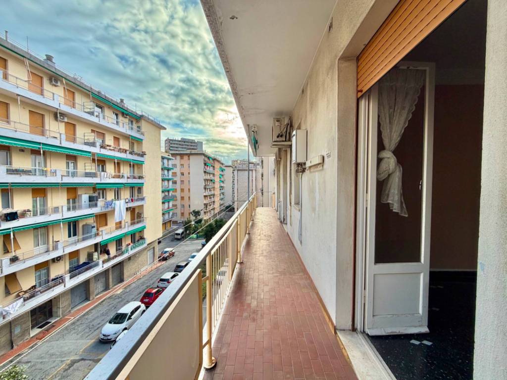 Appartamento a Genova in Via Giovanni Guglielmo Longo - Foto 4