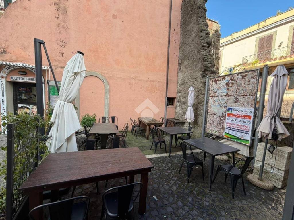 Immobile a Marino in Piazza Pompeo Castiglia - Foto 2