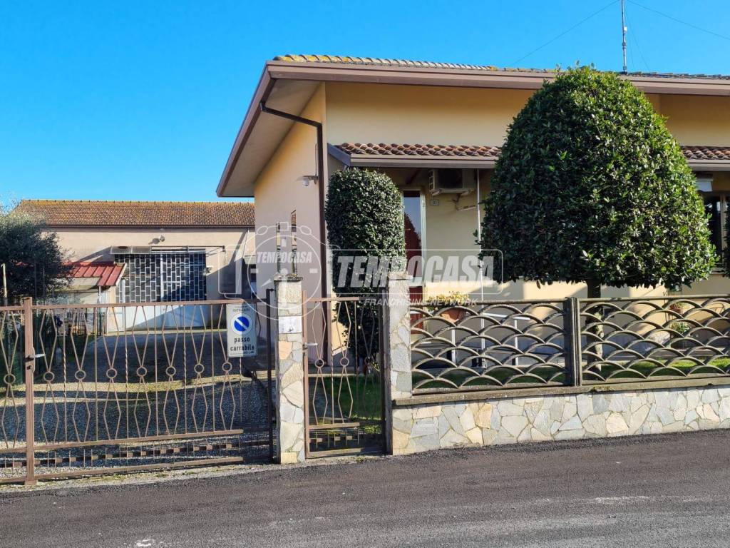 Appartamento a Ostellato in Via Goffredo Mameli 20 - Foto 2