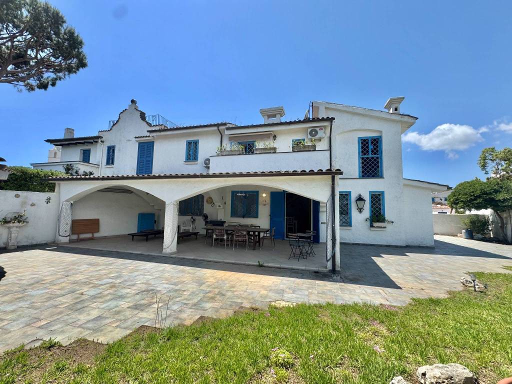 Villa a Terracina in Via Lido il Campanile - Foto 4
