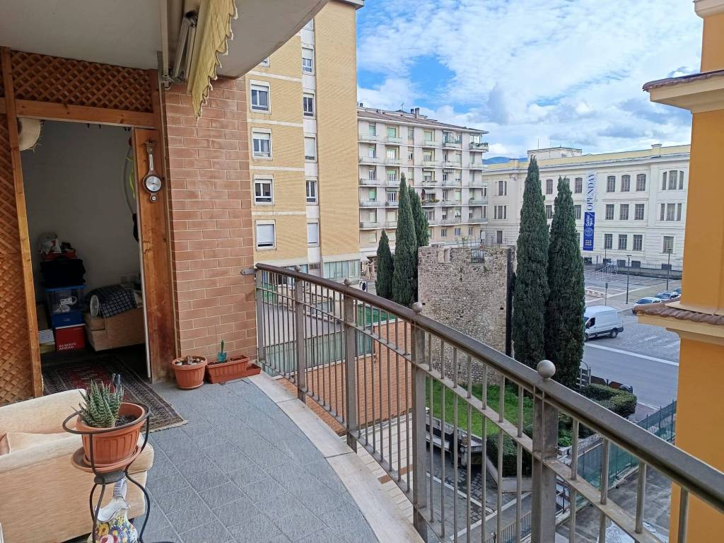 Appartamento a Terni in Viale Cesare Battisti - Foto 2