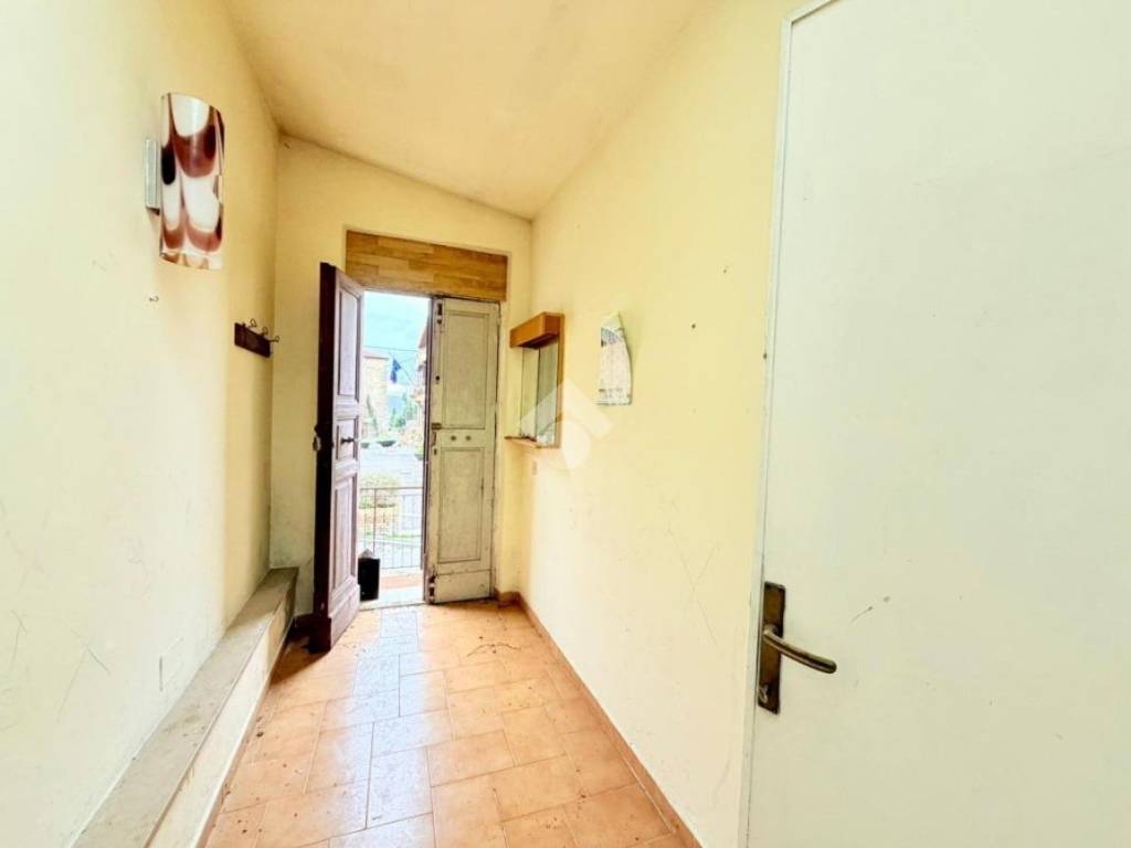 Casa indipendente a Selci in Piazza del popolo - Foto 4