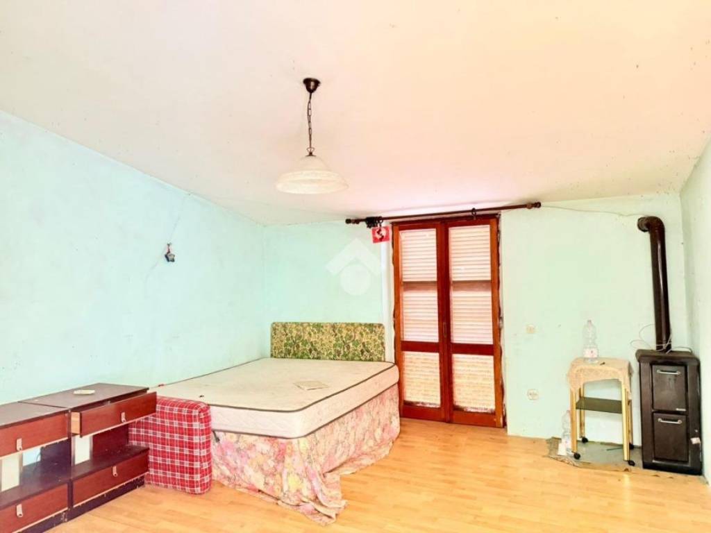 Casa indipendente a Selci in Piazza del popolo - Foto 5