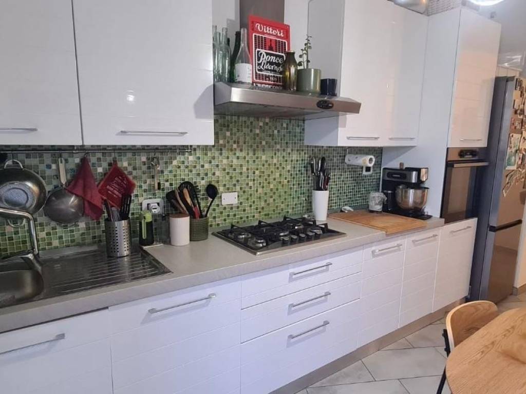 Appartamento a Livorno in Via Moses Montefiore, 14 - Foto 2
