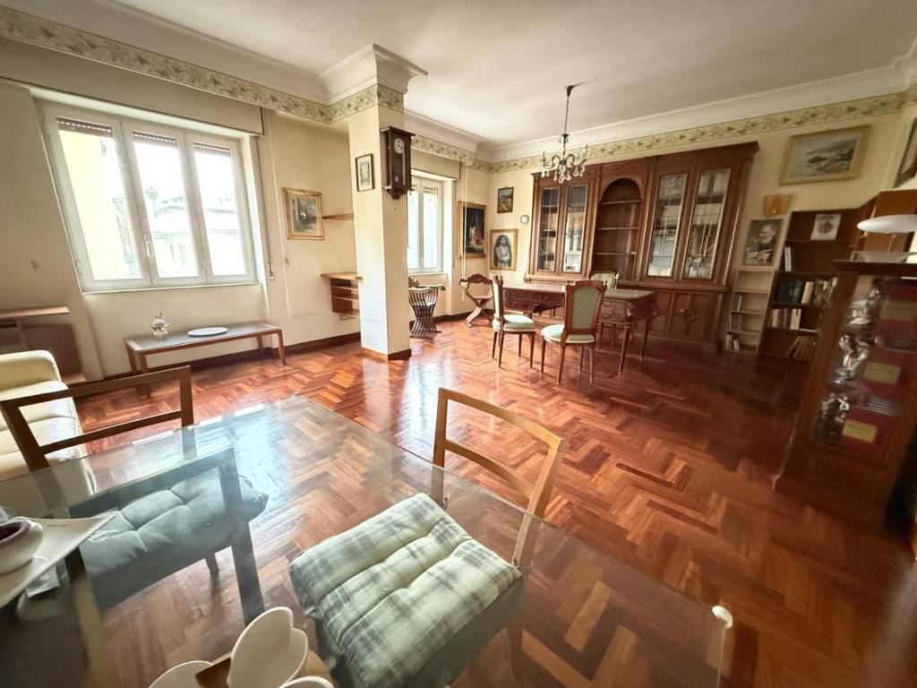 Appartamento a Caserta in Via Roma, 188 - Foto 2