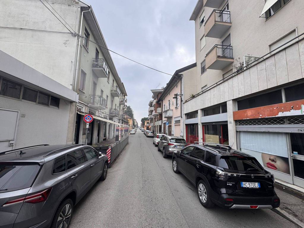 Immobile a Busto arsizio in Via Benvenuto Cellini, 2 - Foto 2