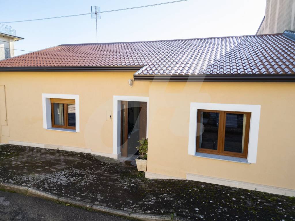 Villa a Calvi in Via Oliveto - Foto 3