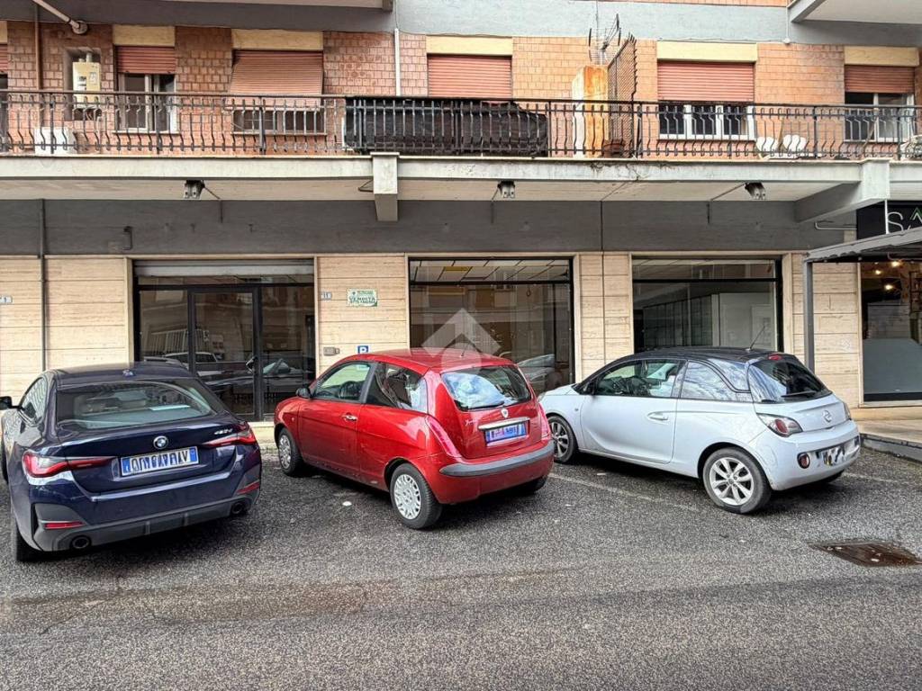 Immobile a Frosinone in Piazza Caduti Di Via Fani, 12 - Foto 3