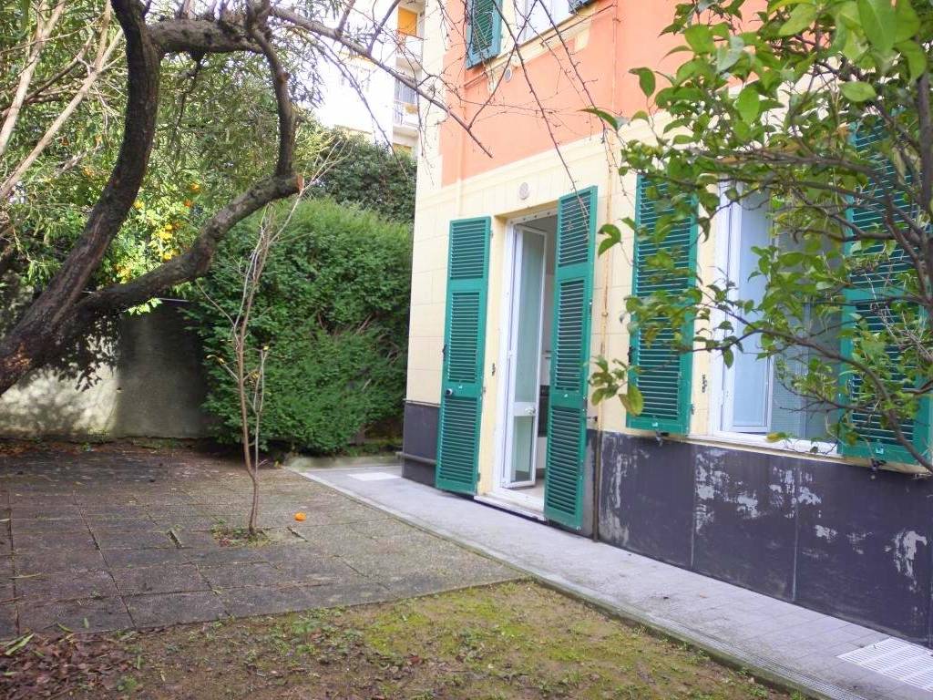 Appartamento a Genova in Viale Francesco Gambaro - Foto 3