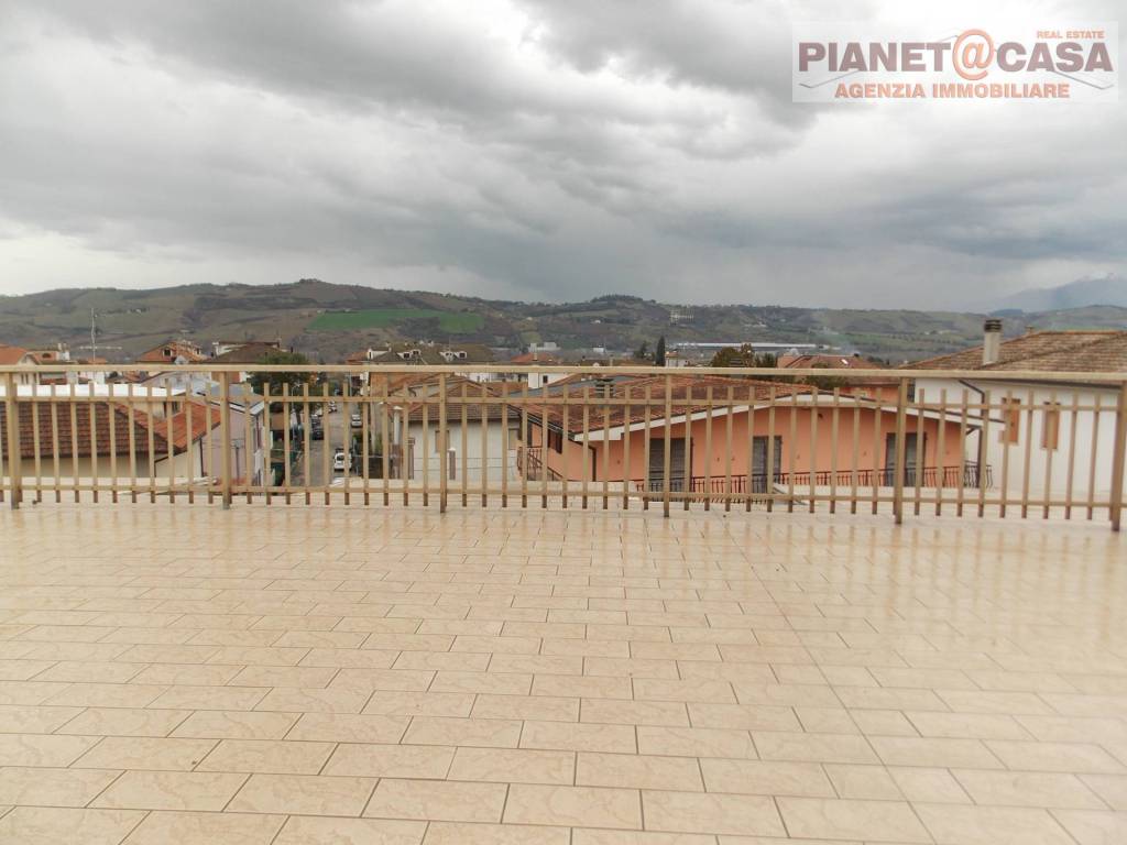 Casa indipendente a Colli del tronto in Via Burrone - Foto 4