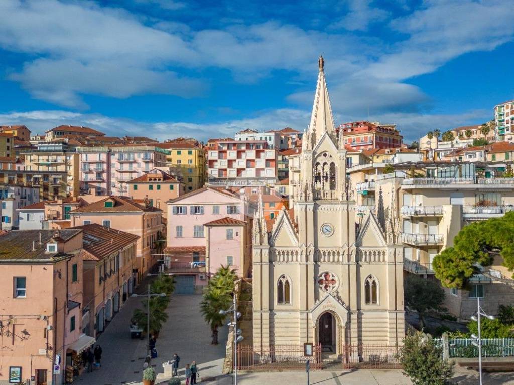 Appartamento a Imperia in Via Rambaldo, 29 - Foto 2