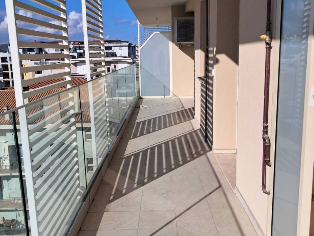 Appartamento a Alba adriatica in viale Guglielmo Marconi, 76 - Foto 3