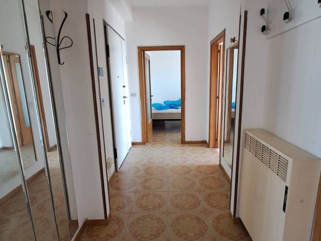 Appartamento a Alba adriatica in viale Guglielmo Marconi, 76 - Foto 5