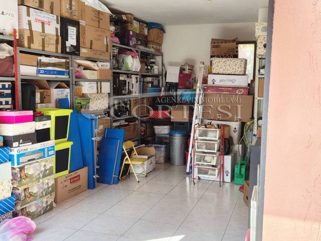 Box / garage a Perugia in Via Umberto Giordano, 18 - Foto 4