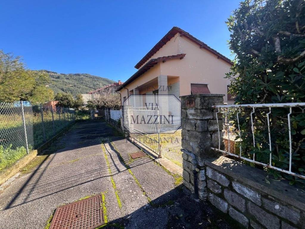 Villa a Pietrasanta in Via Guglielmo Marconi, - Foto 5