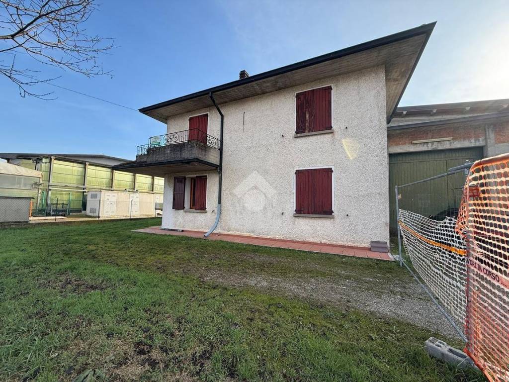 Casa indipendente a Gattatico in via dell'Industria, 1 - Foto 3