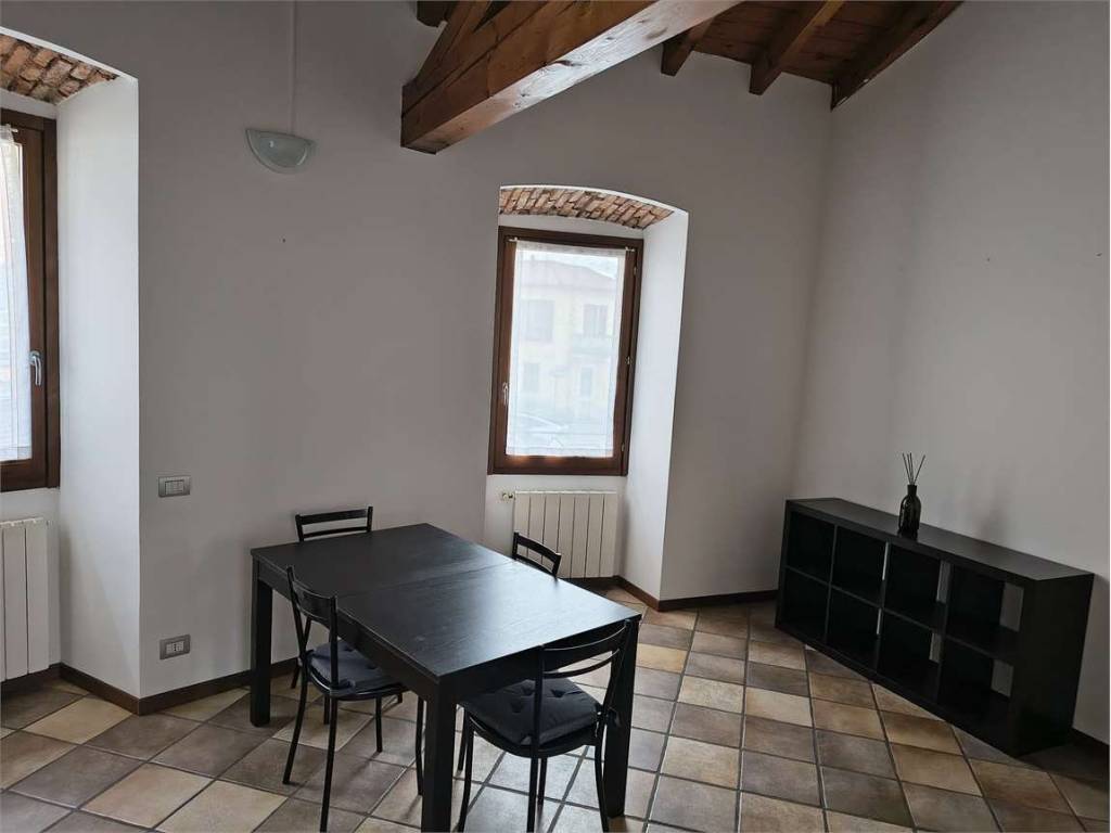 Appartamento a Gavirate in Piazza Matteotti, 8 - Foto 4