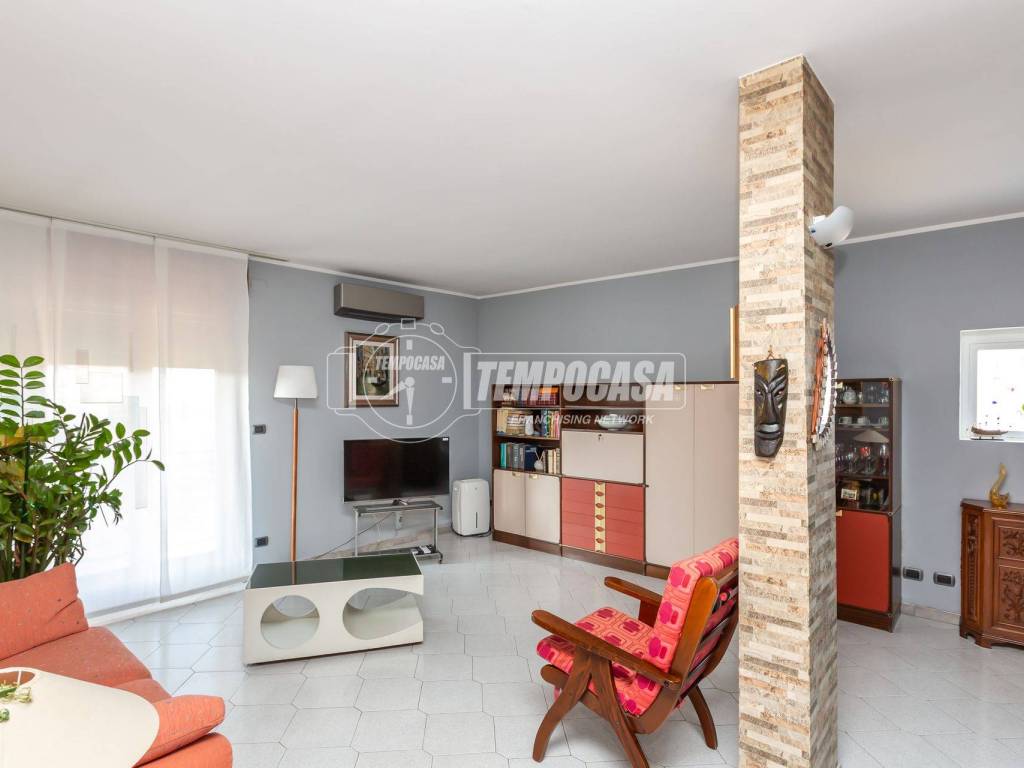 Appartamento a Collegno in Via Alpignano - Foto 2