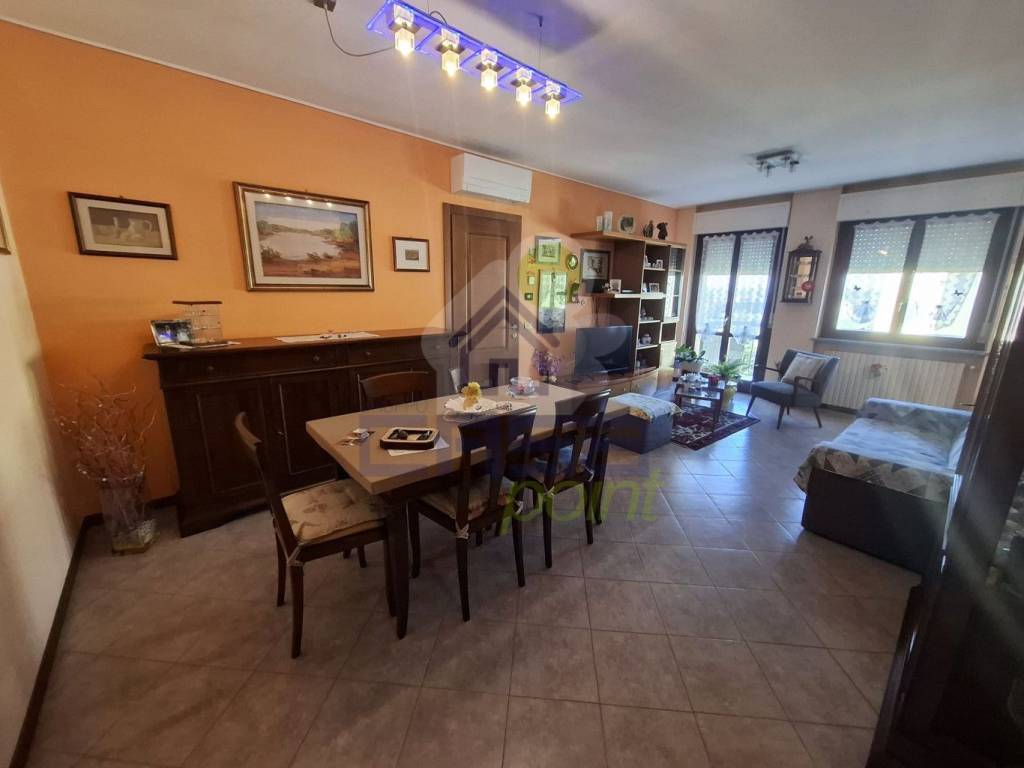 Appartamento a Monticelli d'ongina in VIA FRATELLI ROSSELLI MONTICELLI D'ONGINA - Foto 2