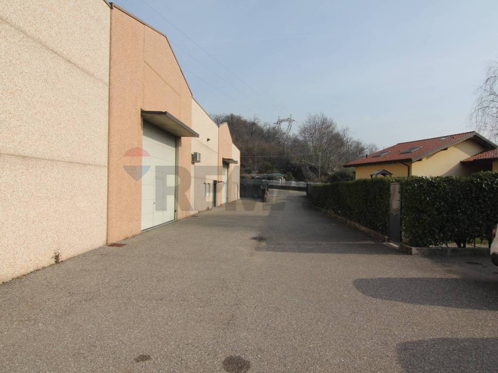 Immobile a Arcisate in VIA S. MICHELE ARCANGELO, 43 - Foto 4