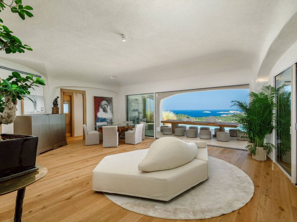 Villa a Arzachena in Via Li Scali - Foto 2