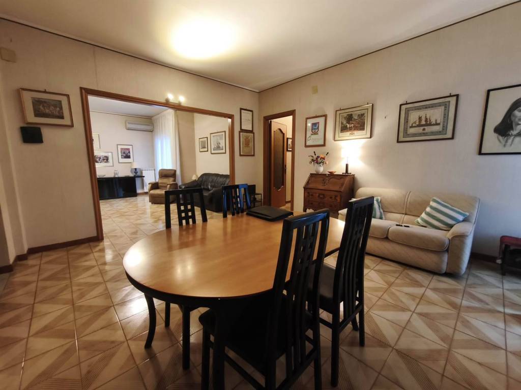 Appartamento a Catania in Via Carmelo Salanitro - Foto 3