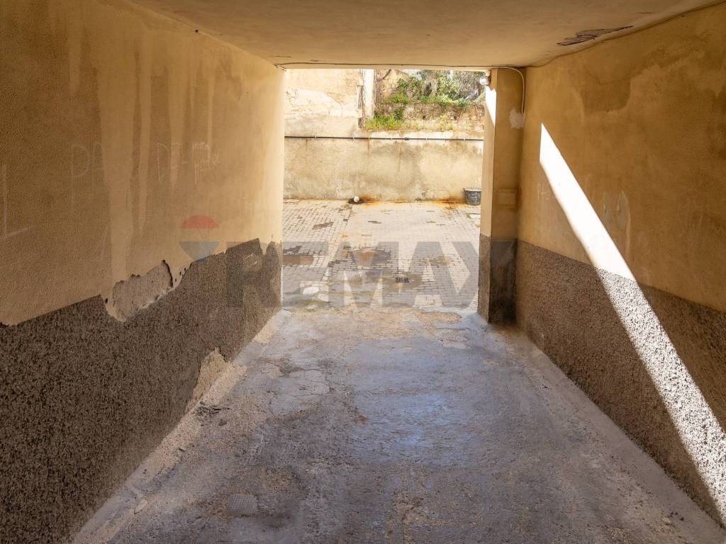 Box / garage a Siracusa in Via Zara - Foto 2