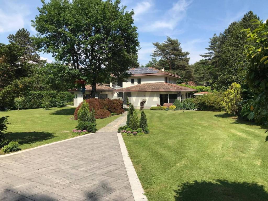 Villa a Cantù in Via Cascina Pelada, 115 - Foto 2