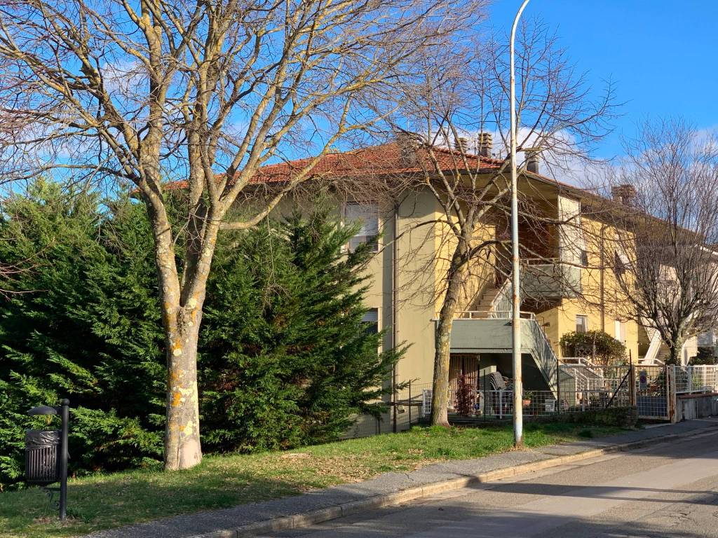 Appartamento a Gambassi terme in Via Michelangelo Buonarroti, 11 - Foto 2