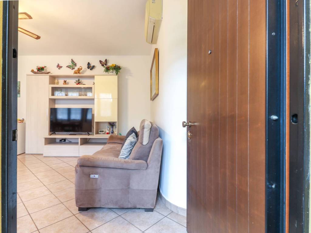 Appartamento a Cento in Via Grazia Deledda, 5 - Foto 2