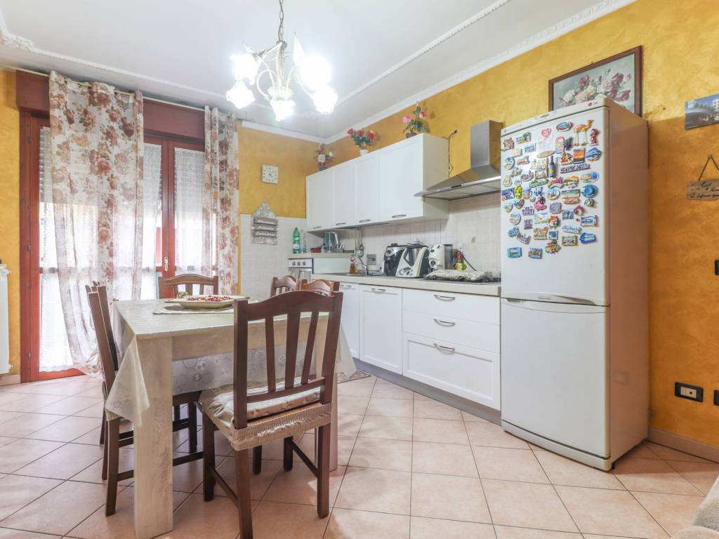 Appartamento a Cento in Via del Curato - Foto 5