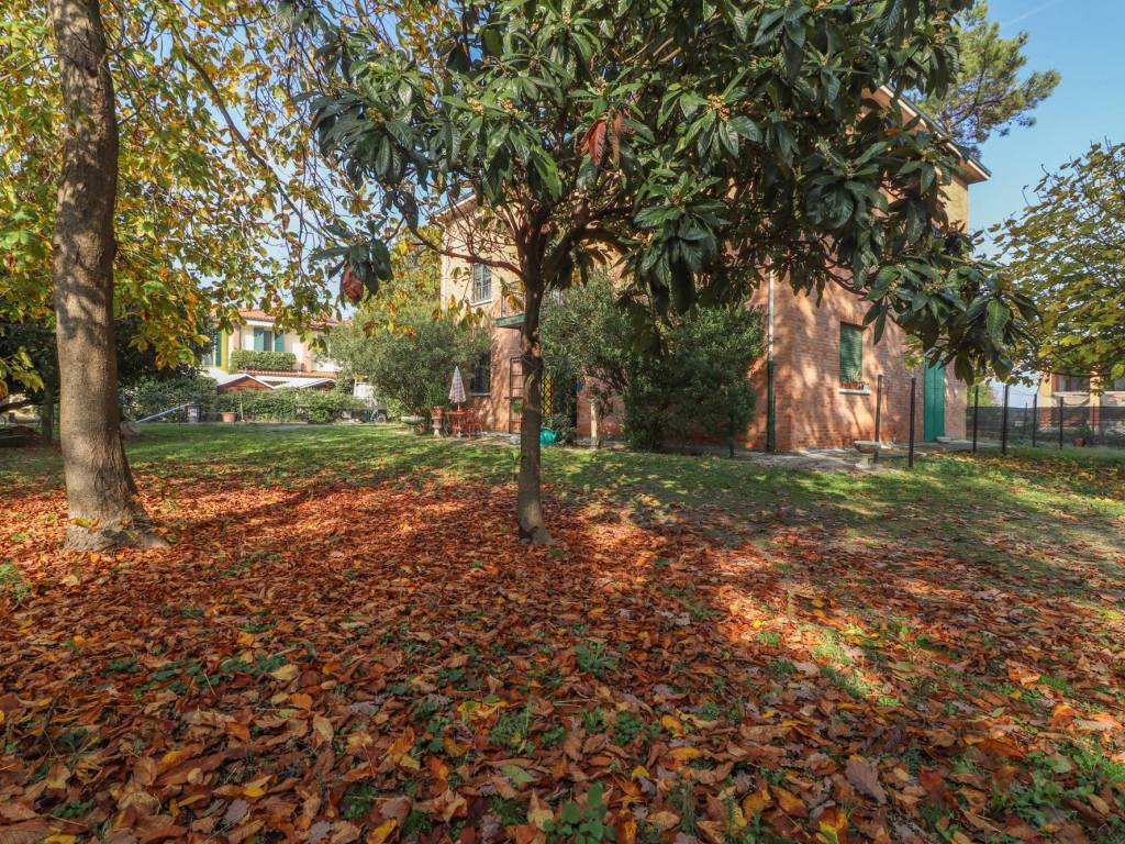 Villa a Calderara di reno in Via Rizzola Levante, 32 - Foto 5