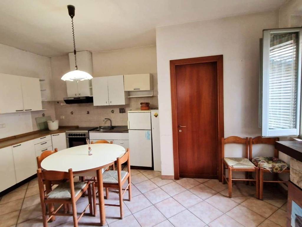 Appartamento a Foligno in Largo Frezzi - Foto 3