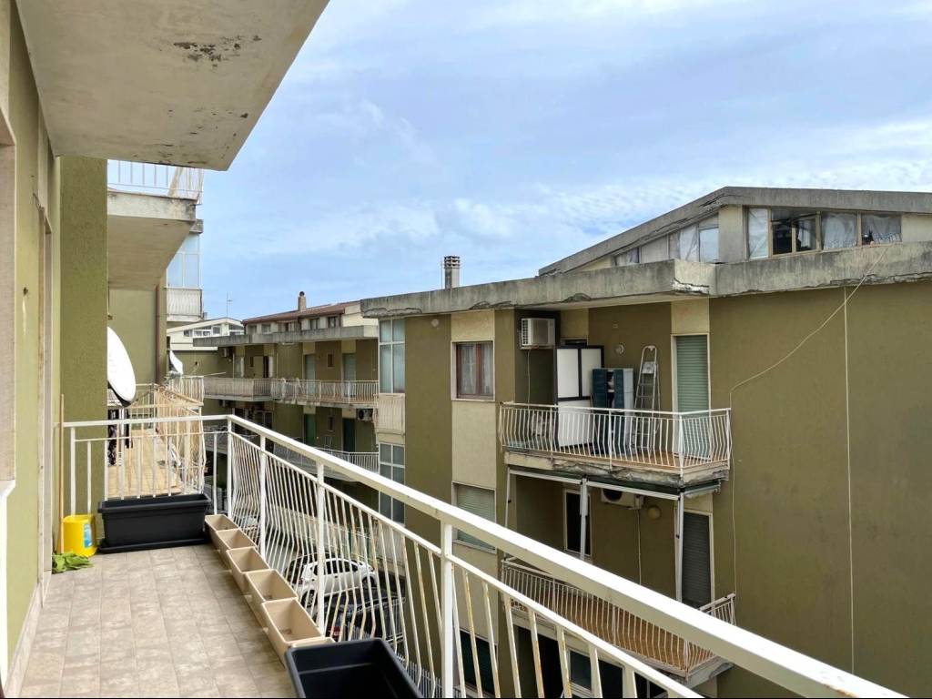 Appartamento a Catanzaro in Via Traversa VII Viale Crotone - Foto 5