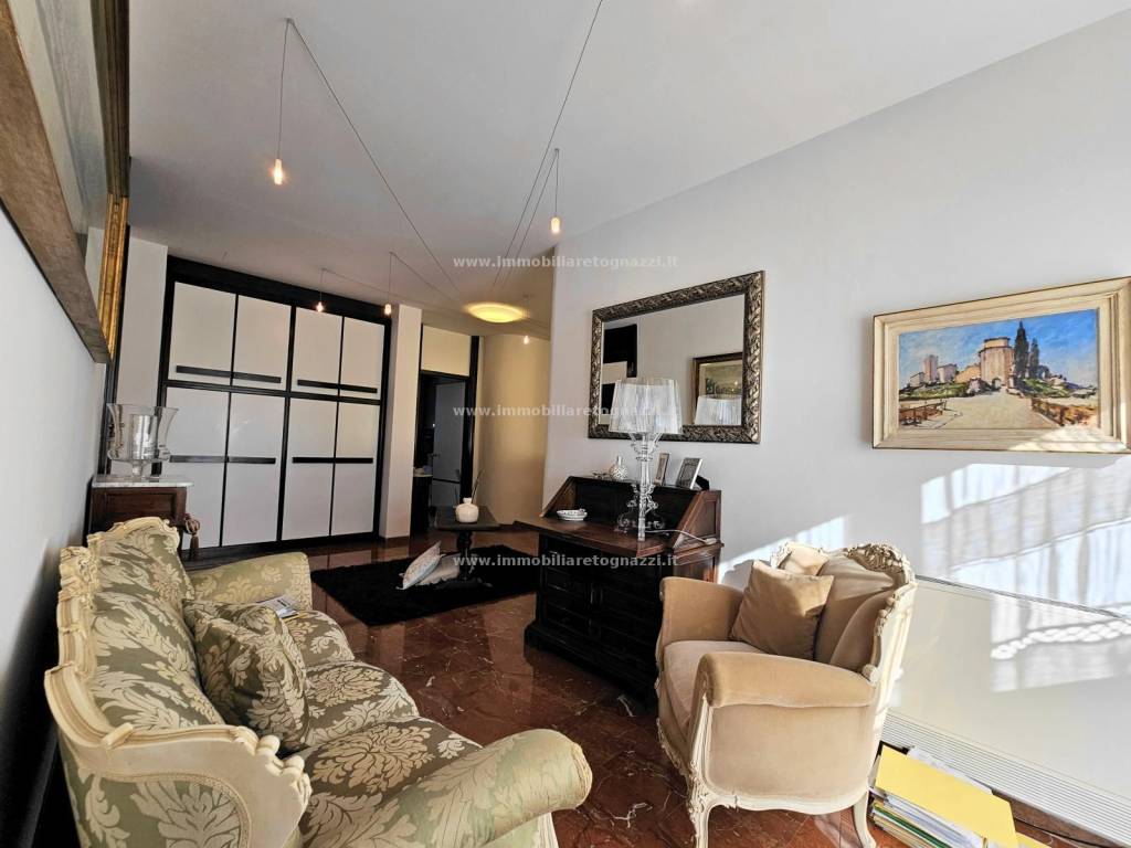 Appartamento a Gambassi terme in Località Badia a Cerreto - Foto 4