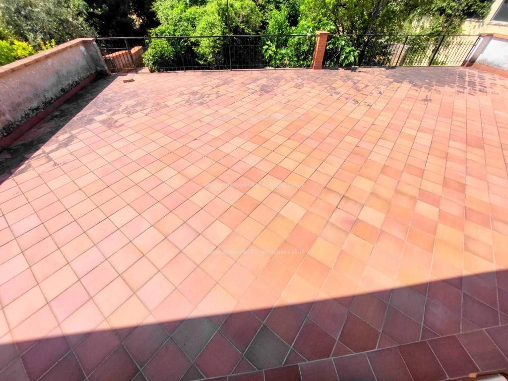 Palazzo / stabile a Gambassi terme in Località Badia a Cerreto - Foto 4