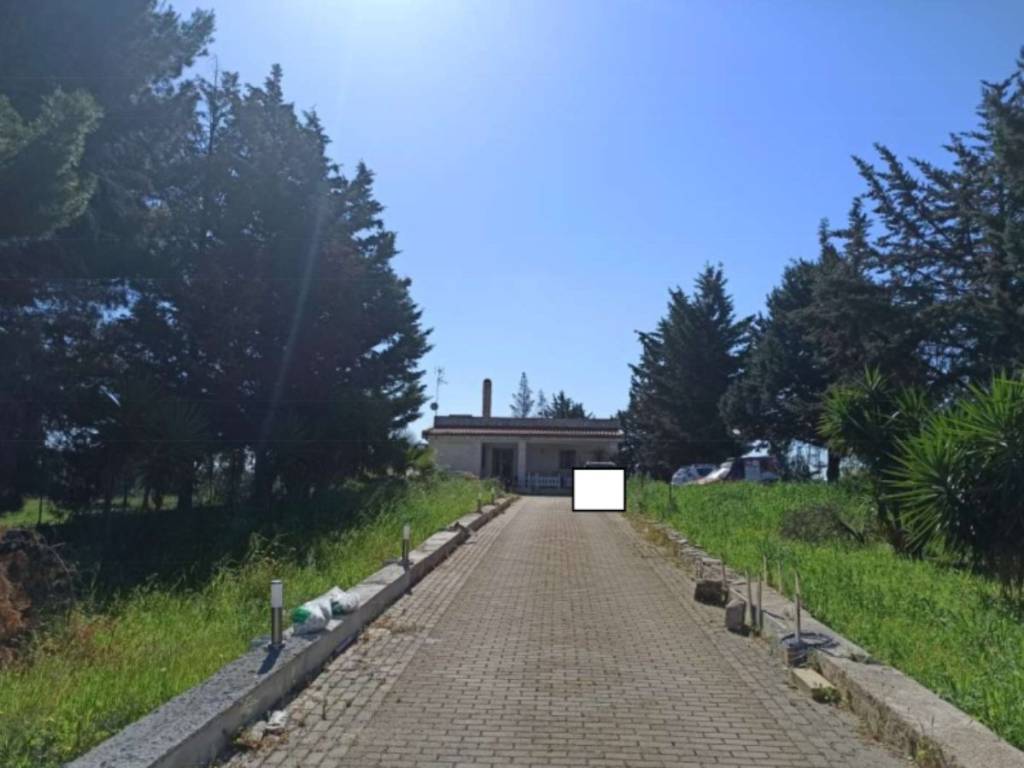 Villa a Andria in CONTRADA CARIATI - Foto 2